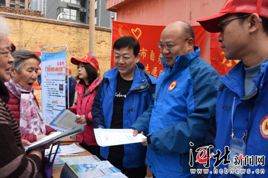 邯郸：雷锋精神永传承 青春志愿我先行（组图）